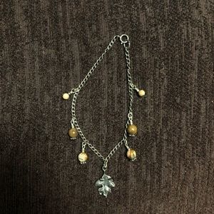 Leaf bracelet with stone charms